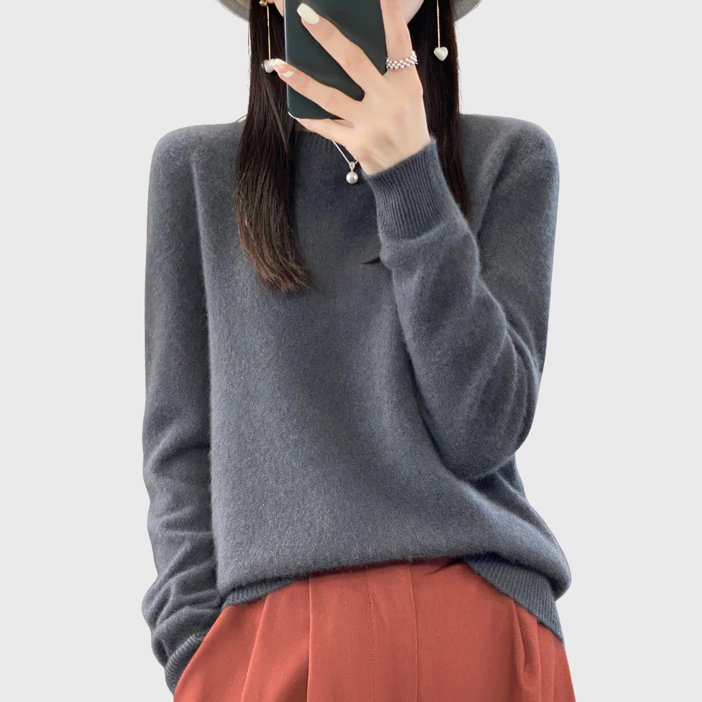 Stella | Warm sweater for cold days